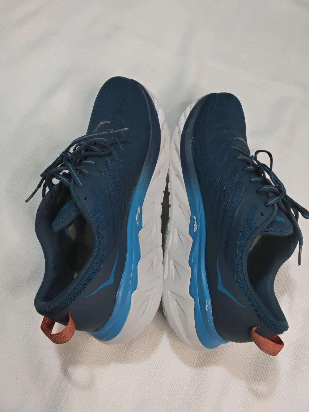 Hoka Arahi 4 Men's Navy Blue Athletic Running Shoes with White Soles Sz 11.